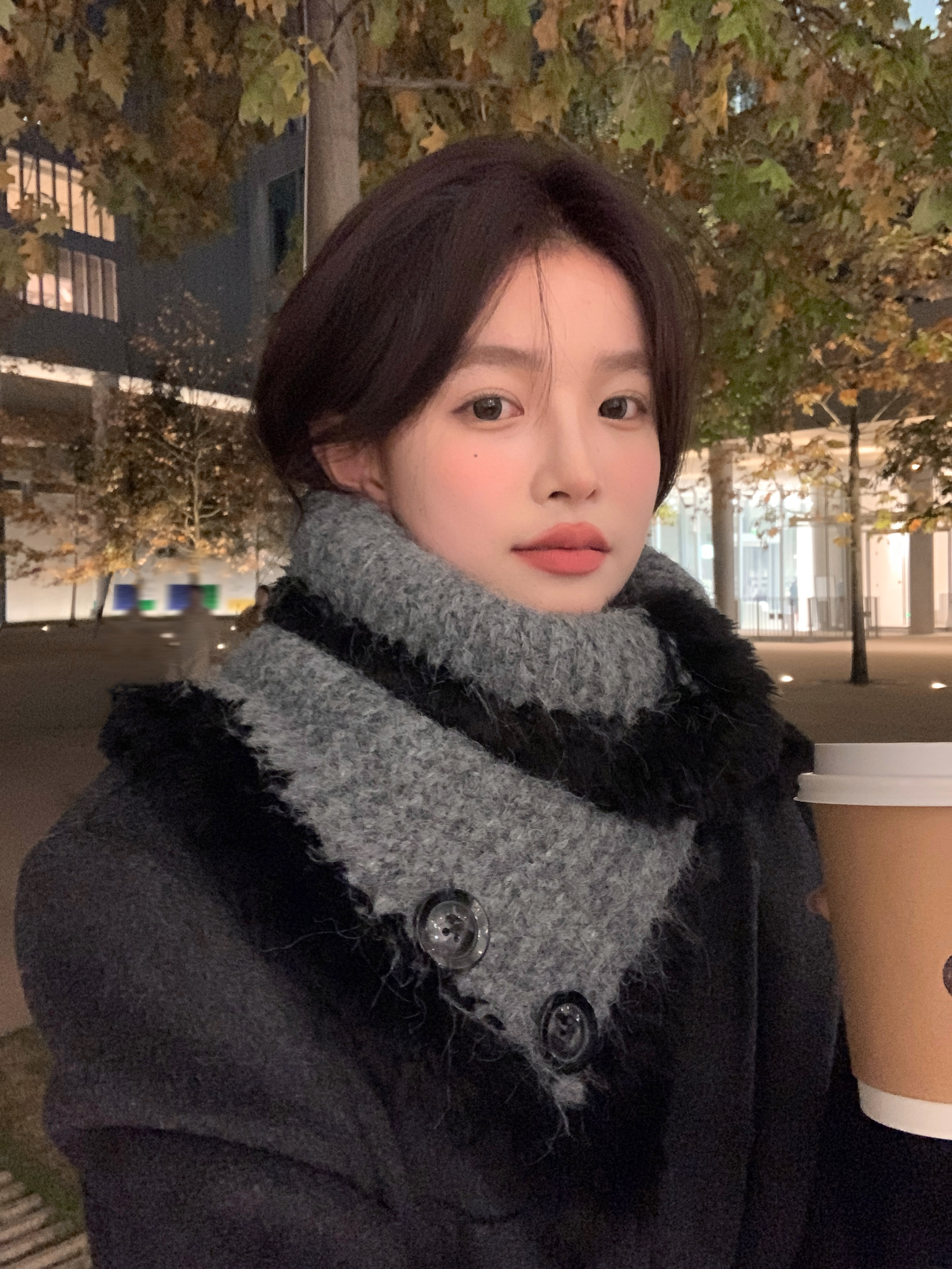 Women's Winter 2024 Button Neck Scarf Shawl - Cozy High-Quality Wrap for Cold Weather Fashion