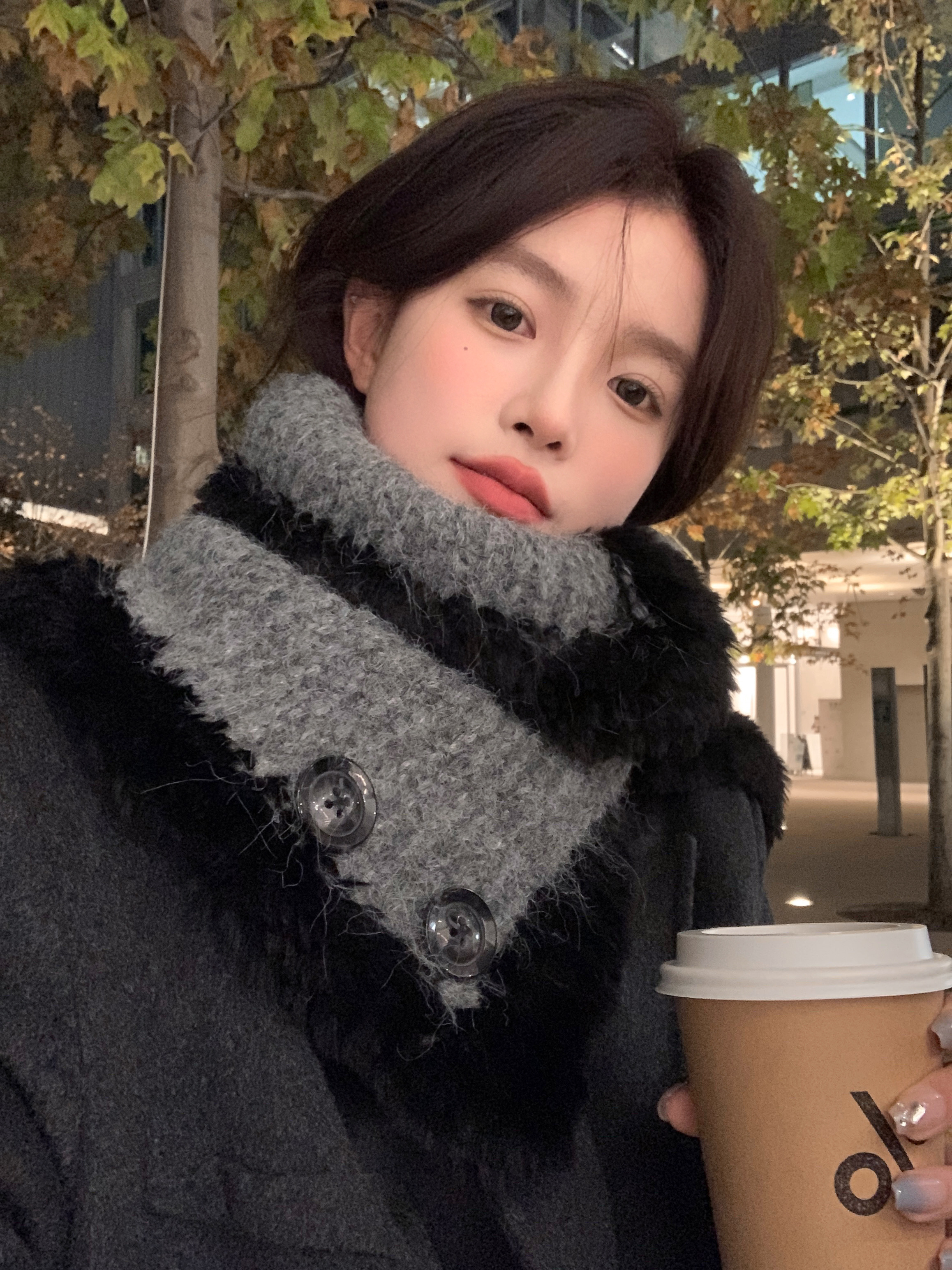 Women's Winter 2024 Button Neck Scarf Shawl - Cozy High-Quality Wrap for Cold Weather Fashion