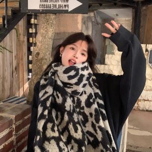 Women's Winter Korean Style Thick Warm Polka Dot Leopard Print Shawl Scarf - Versatile Fashion Accessory for Cold Weather