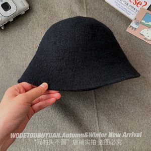 Women's Wool Fisherman Hat - Oversized Bucket Hat for Autumn & Winter, Face-Covering Design, Flattering Large Head Circumference