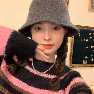 Women's Wool Fisherman Hat - Oversized Bucket Hat for Autumn & Winter, Face-Covering Design, Flattering Large Head Circumference