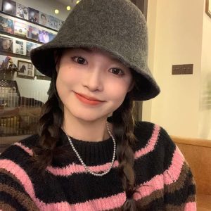 Women's Wool Fisherman Hat - Oversized Bucket Hat for Autumn & Winter, Face-Covering Design, Flattering Large Head Circumference