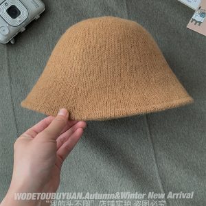 Women's Wool Fisherman Hat - Oversized Bucket Hat for Autumn & Winter, Face-Covering Design, Flattering Large Head Circumference