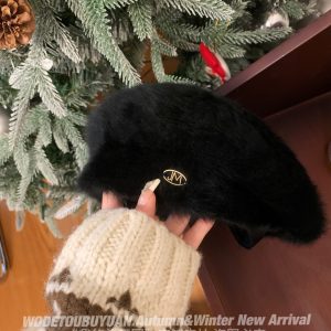 Wool Beret for Women - Autumn Winter Style, Large Head Circumference, Painter's Hat, Face-Slimming Trendy Design