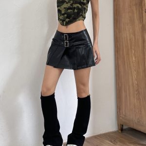 Y2K Mini Leather Skirt for Women - Retro American Style Ultra-Short Pleated Skirt, Sexy and Slimming Design