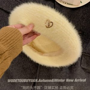 Yellow Beret for Women - Original Autumn/Winter Style, Large Head Circumference, Versatile Painter's Hat, Face-Slimming Design