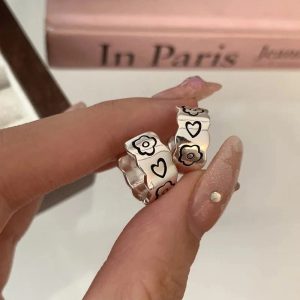 New Style Trends - Aesthetic Graffiti Wave Earrings - Outfit Ideas