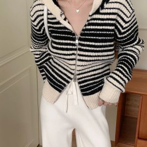 New Style Trends - Aesthetic Urban Curl-Up Zip Cardigan - Outfit Ideas