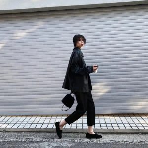 New Style Trends - Alt Fall Oversized Black Leather Shirt Jacket - Outfit Ideas