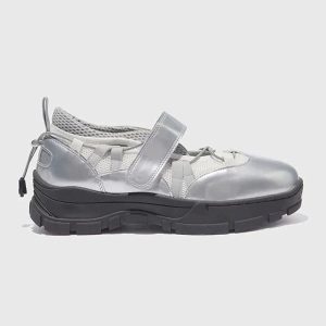 New Style Trends - Alt Strap Sneakers - Outfit Ideas