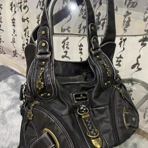 New Style Trends - Bronze Bloom Y2k Shoulder Bag - Outfit Ideas