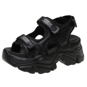New Style Trends - Chunky Platform Women Sandals - Outfit Ideas