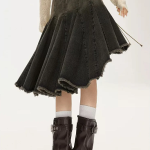 New Style Trends - Dark Academia Denim Skirt - Outfit Ideas