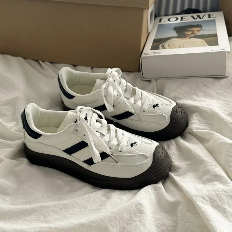 New Style Trends - Dove Crest Retro Sneakers - Outfit Ideas