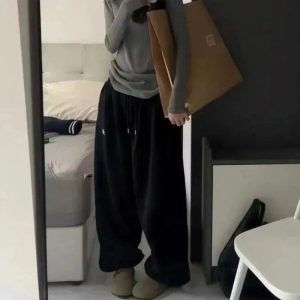 New Style Trends - Fleece Wide Leg Sweatpants - Outfit Ideas