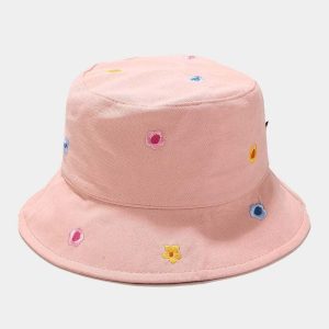 New Style Trends - Indie Aesthetic Flower Bucket Hat - Outfit Ideas