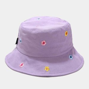 New Style Trends - Indie Aesthetic Flower Bucket Hat - Outfit Ideas