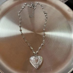 New Style Trends - Red Heart Gothic Necklace - Outfit Ideas