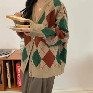 New Style Trends - Retro Argyle Knit Cardigan - Outfit Ideas