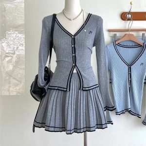 New Style Trends - Retro Button-Up Pleated Skirt Outfit Set - Outfit Ideas