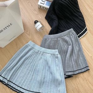 New Style Trends - Retro Button-Up Pleated Skirt Outfit Set - Outfit Ideas