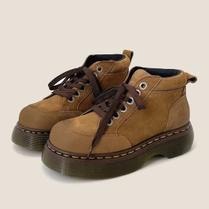 New Style Trends - Retro Chunky Brown Leather Lace-Up Boots - Outfit Ideas