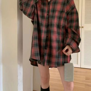 New Style Trends - Retro Oversized Plaid Flannel Shirt - Outfit Ideas