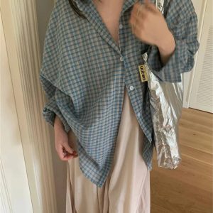 New Style Trends - Retro Plaid Oversized Shirt - Outfit Ideas