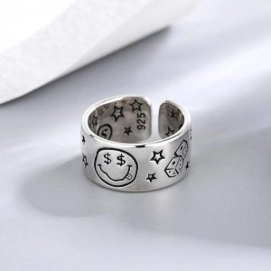 New Style Trends - Retro Poker Dice Smile Ring - Outfit Ideas