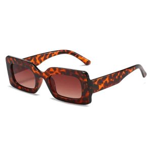 New Style Trends - Retro Purple Sunglasses - Outfit Ideas