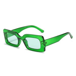 New Style Trends - Retro Purple Sunglasses - Outfit Ideas