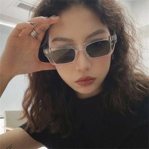 New Style Trends - Retro Rectangle Sunglasses - Outfit Ideas