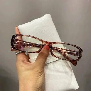 New Style Trends - Retro Small Square Frame Glasses - Outfit Ideas