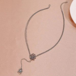New Style Trends - Spider Web Necklace - Outfit Ideas