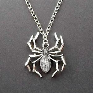 New Style Trends - Spider Web Necklace - Outfit Ideas