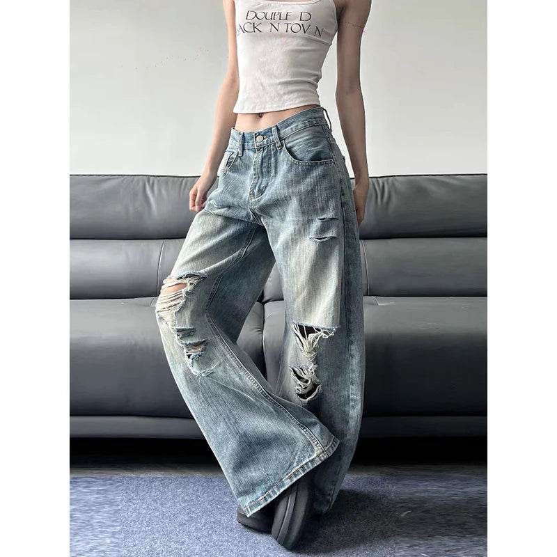 New Style Trends - Urban Decay Ripped Jeans - Outfit Ideas