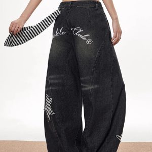 New Style Trends - Wide Y2k Star Jeans - Outfit Ideas