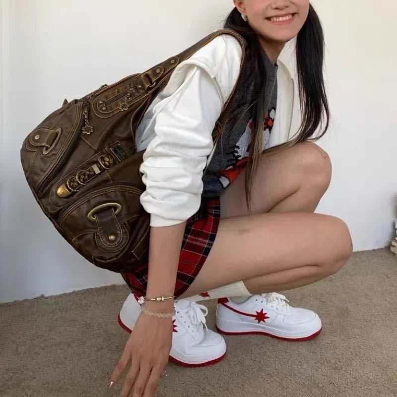 New Style Trends - Y2k Antique Brass Detail Hobo Bag - Outfit Ideas