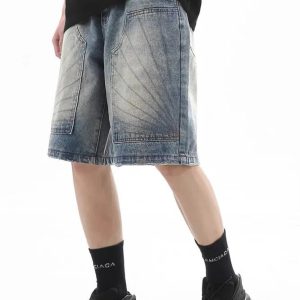 New Style Trends - Y2k Baggy Shorts - Outfit Ideas