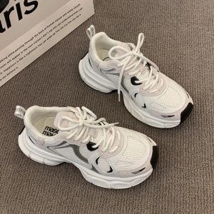 New Style Trends - Y2k Chunky Casual Sneakers - Outfit Ideas