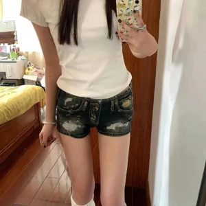 New Style Trends - Y2K Jean Mini Shorts - Outfit Ideas
