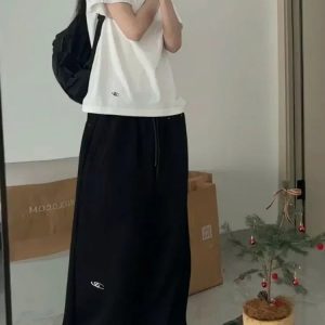 New Style Trends - Y2k Oversized Streetwear Sweatpants - Outfit Ideas