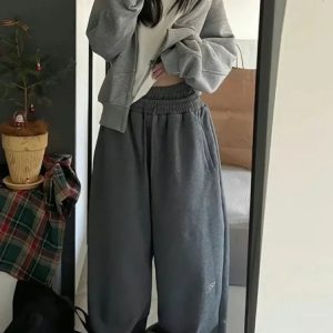 New Style Trends - Y2k Oversized Streetwear Sweatpants - Outfit Ideas