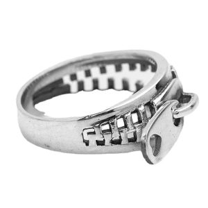 New Style Trends - Zipper Style Ring - Outfit Ideas